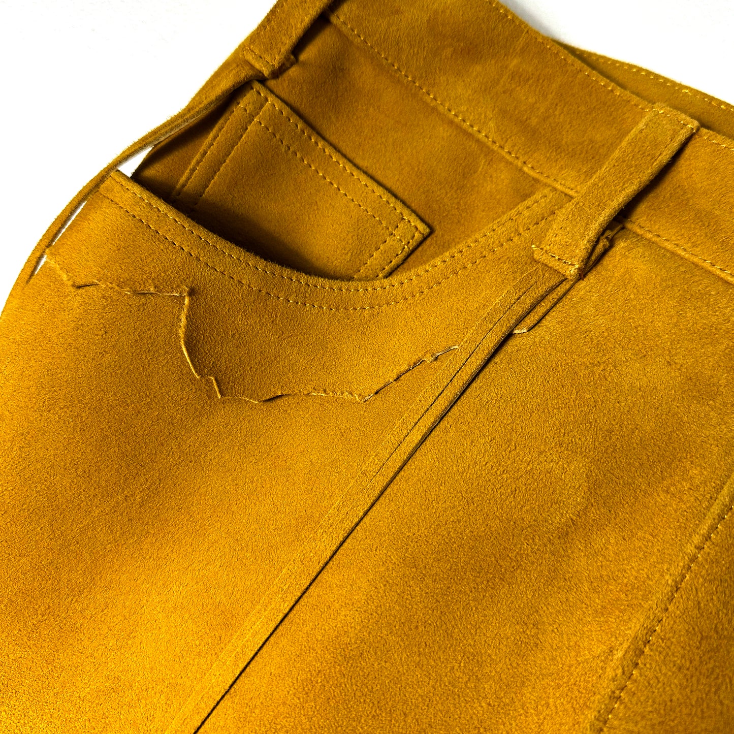 F24W03004 SUEDE FLARE PANTS