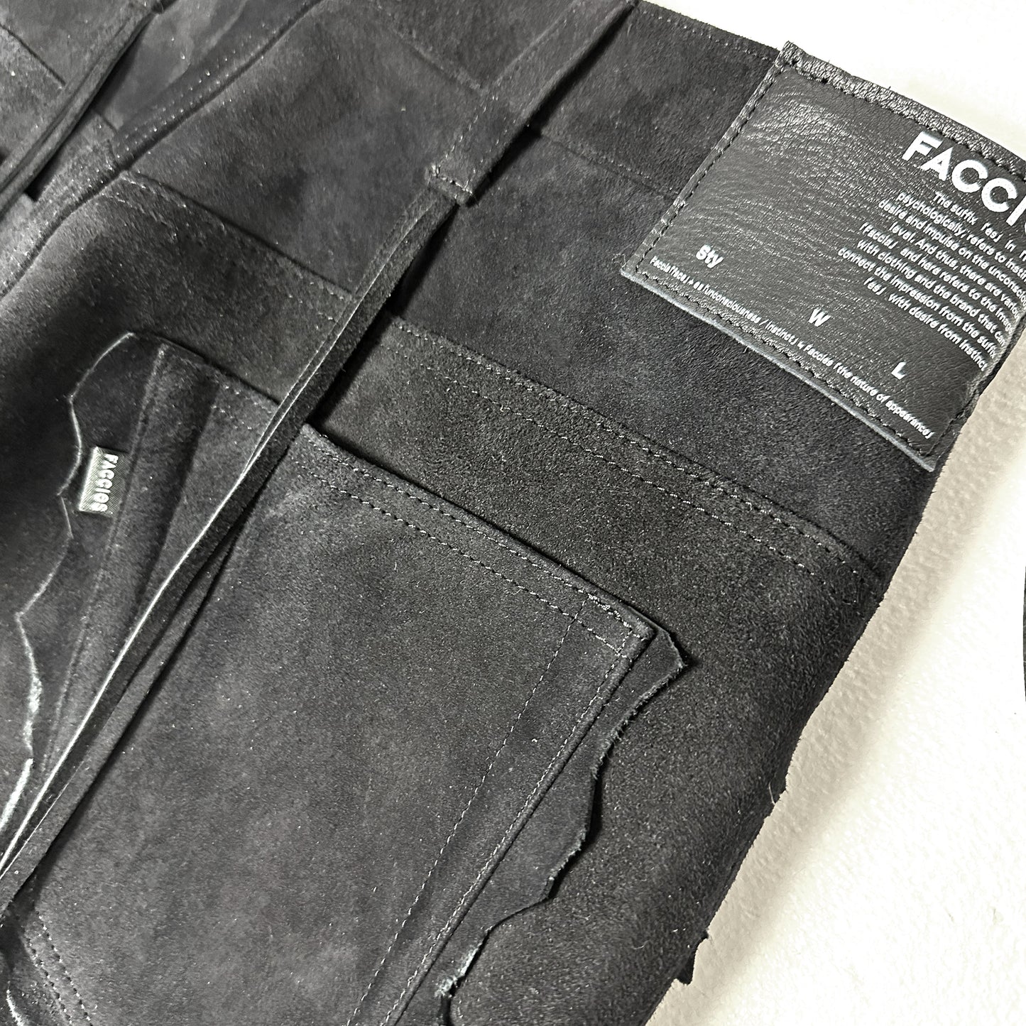 F24W03004 SUEDE FLARE PANTS
