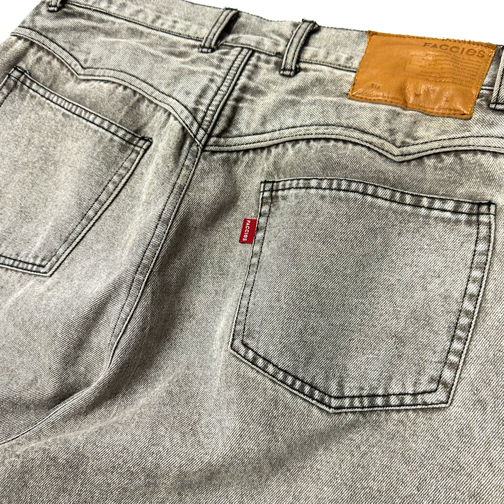 F25S03002　Wide Straight Denim PT